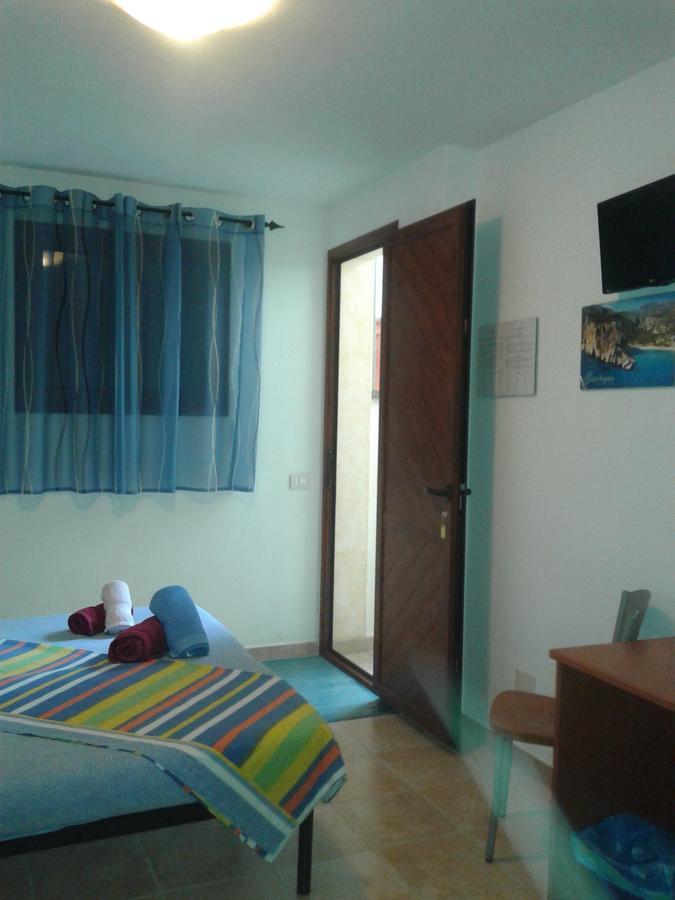 Guesthouse Affittacamere Goloritze Cala Gonone Exterior foto