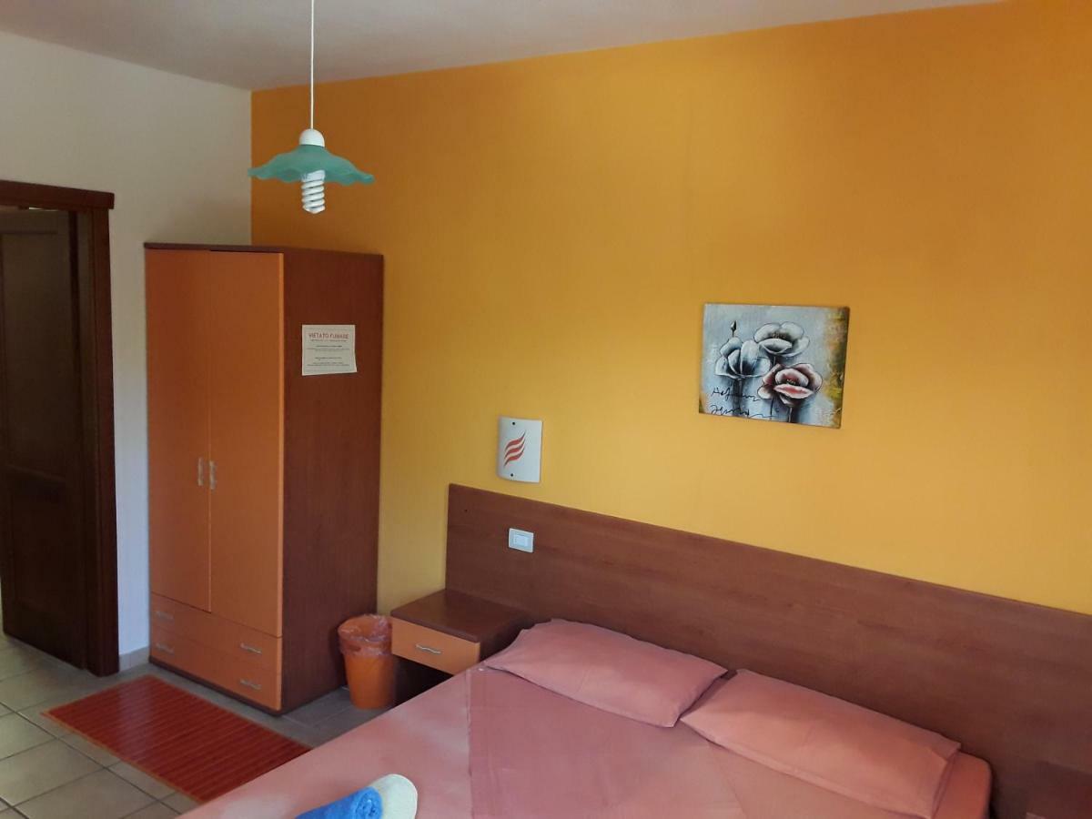 Guesthouse Affittacamere Goloritze Cala Gonone Exterior foto